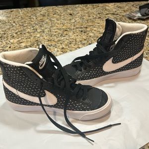 EUC Nike Blazer black and white high top sneakers